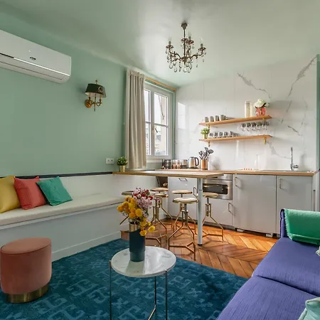 Apartment Luxury 2 Bedroom Louvre And Champs Elysees Paris