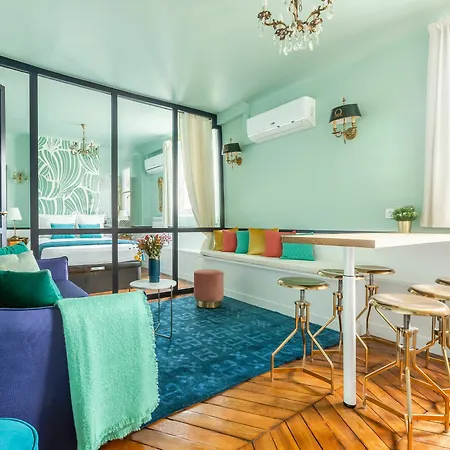 Luxury 2 Bedroom Louvre And Champs Elysees * Paris