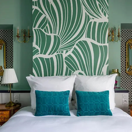 Apartment Luxury 2 Bedroom Louvre And Champs Elysees Paris